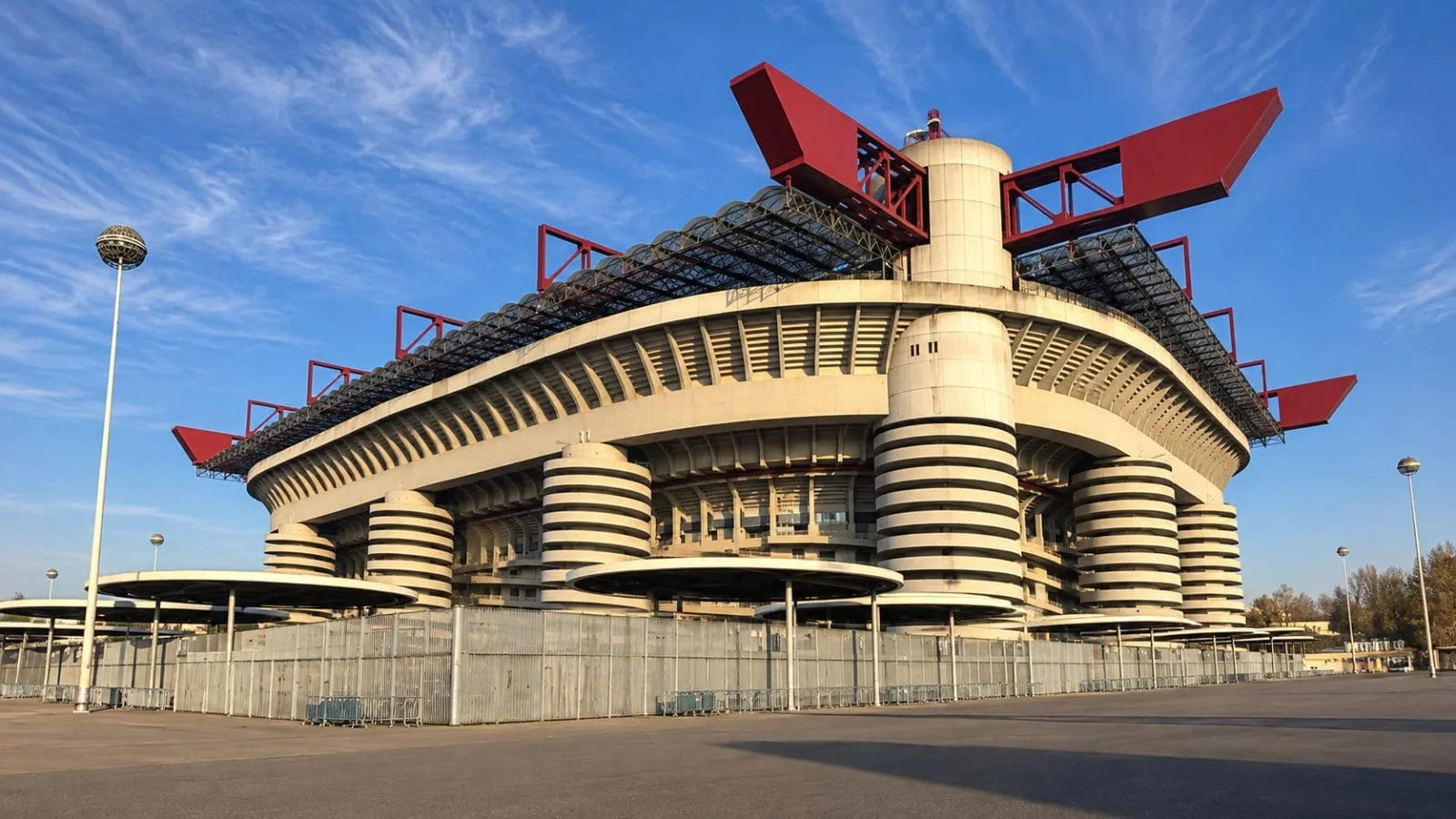 Rendery nowego San Siro pod koniec października. Projekt warty 2,1 miliarda euro i wyścig z Euro 2032